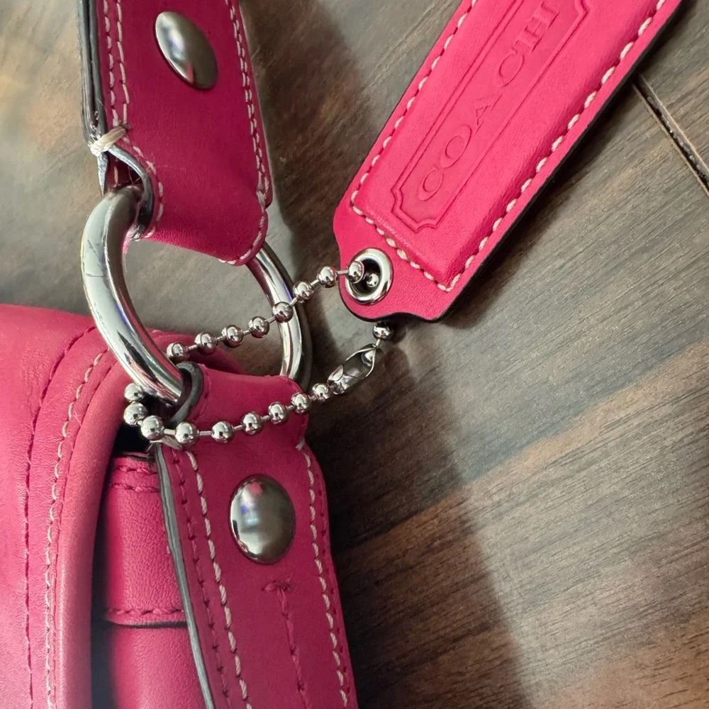 Hot Pink Vintage Y2K COACH Soho Shoulder Bag - Picture 4 of 10